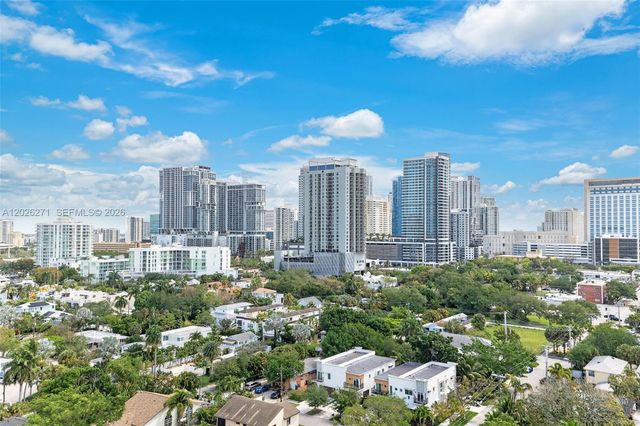 560 SW 6th Ave, Fort Lauderdale, FL 33315