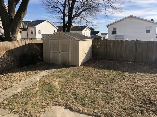 111 Oxford St B, Revere, MA 02151