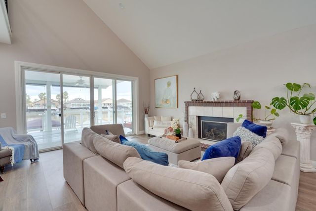 1944 Windward Point, Discovery Bay, CA 94505