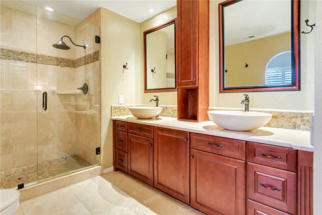 625 Greenwood Court, Redlands, CA 92373