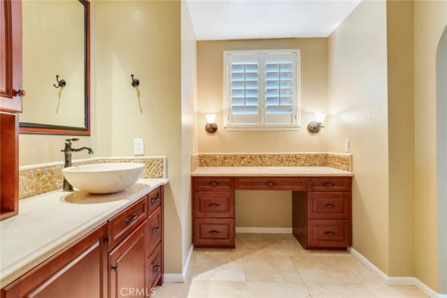 625 Greenwood Court, Redlands, CA 92373