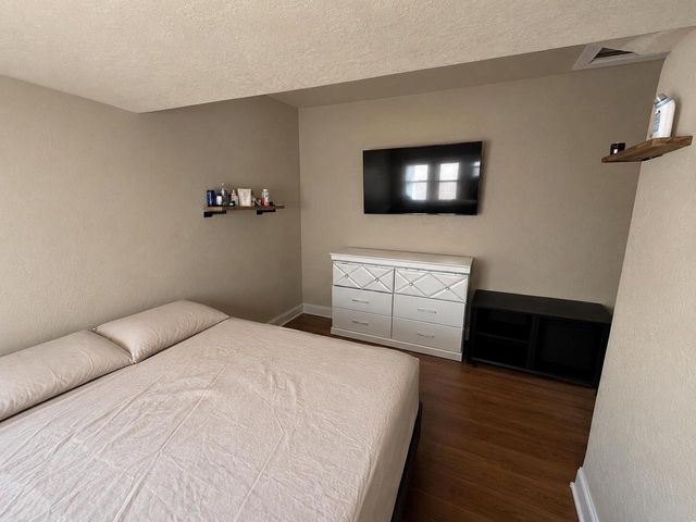 4186 N 15th STREET, Milwaukee, WI 53209