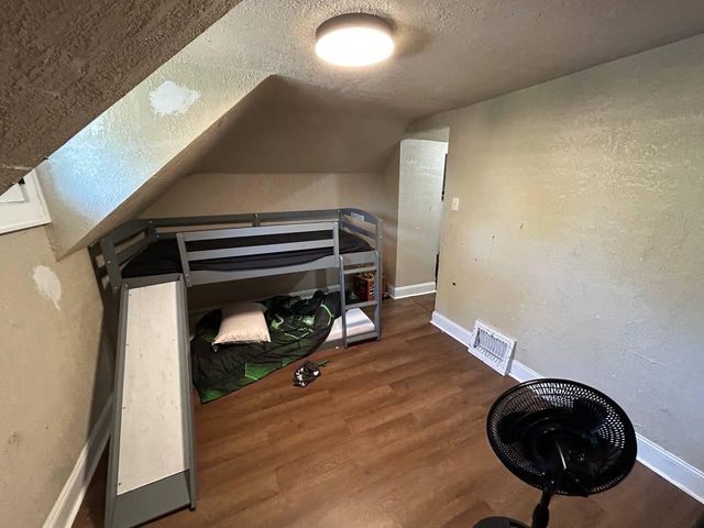 4186 N 15th STREET, Milwaukee, WI 53209