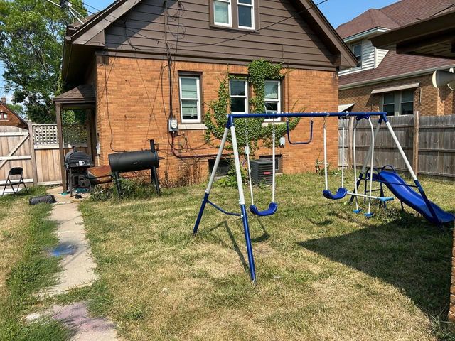 4186 N 15th STREET, Milwaukee, WI 53209