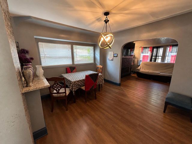 4186 N 15th STREET, Milwaukee, WI 53209