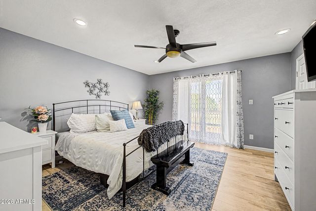 3960 W GLENAIRE Drive, Phoenix, AZ 85053