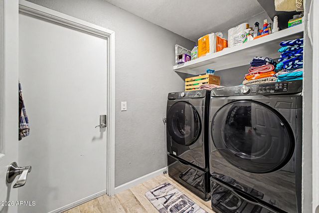 3960 W GLENAIRE Drive, Phoenix, AZ 85053