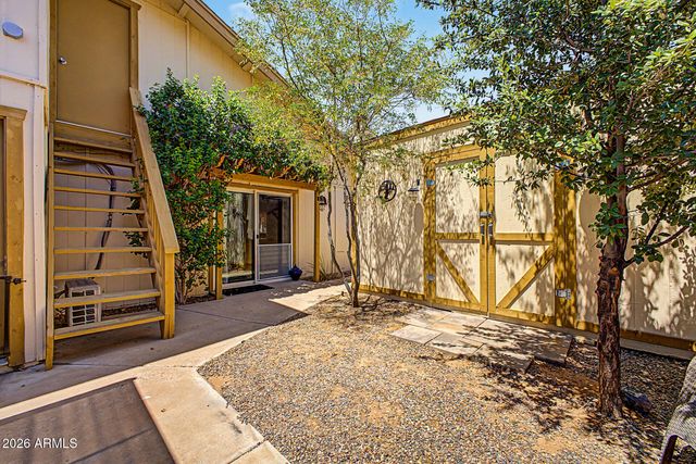 3960 W GLENAIRE Drive, Phoenix, AZ 85053