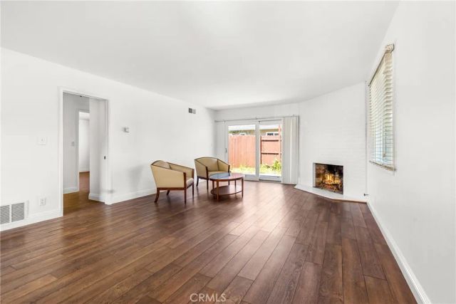 1741 Tustin, Costa Mesa, CA 92627