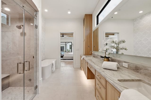6616 Prestonshire Lane, Dallas, TX 75225