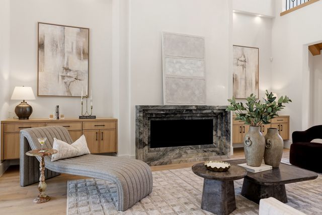 6616 Prestonshire Lane, Dallas, TX 75225