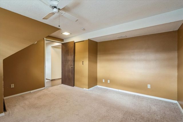 3620 Western Pine Drive NE, Cedar Rapids, IA 52402