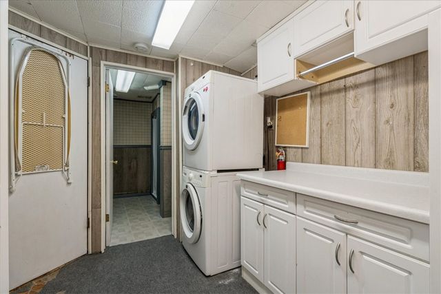 3620 Western Pine Drive NE, Cedar Rapids, IA 52402