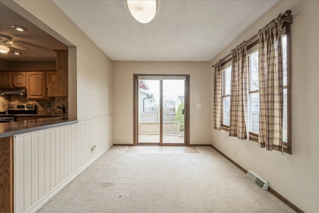 3620 Western Pine Drive NE, Cedar Rapids, IA 52402