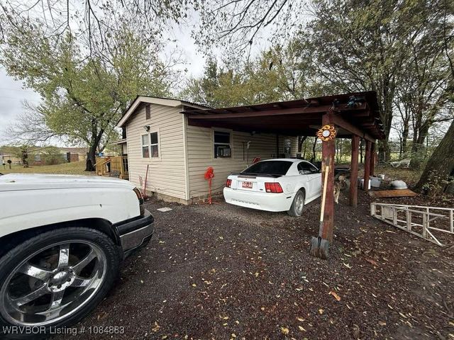 27982 Highline Road, Bokoshe, OK 74930