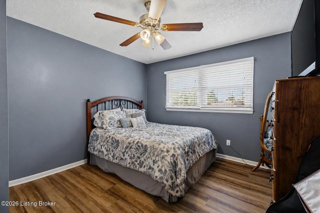 304 Estate Dr, Elizabethtown, KY 42701