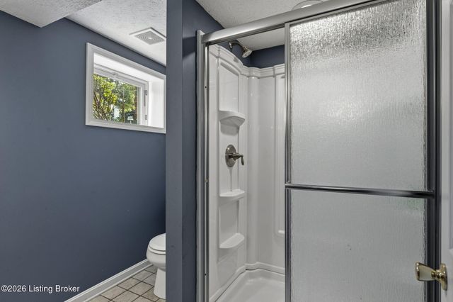 304 Estate Dr, Elizabethtown, KY 42701