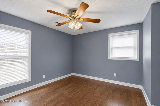 304 Estate Dr, Elizabethtown, KY 42701