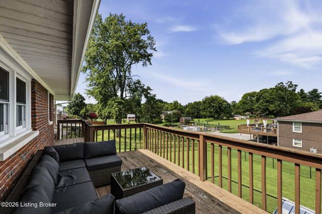 304 Estate Dr, Elizabethtown, KY 42701
