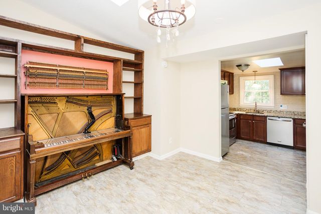 8901 BEAUCHAMP DR, Alexandria, VA 22309