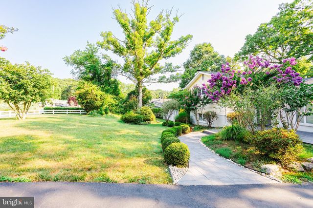 8901 BEAUCHAMP DR, Alexandria, VA 22309