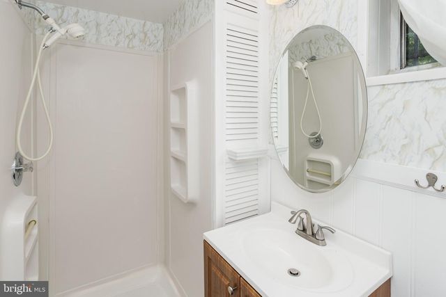8901 BEAUCHAMP DR, Alexandria, VA 22309