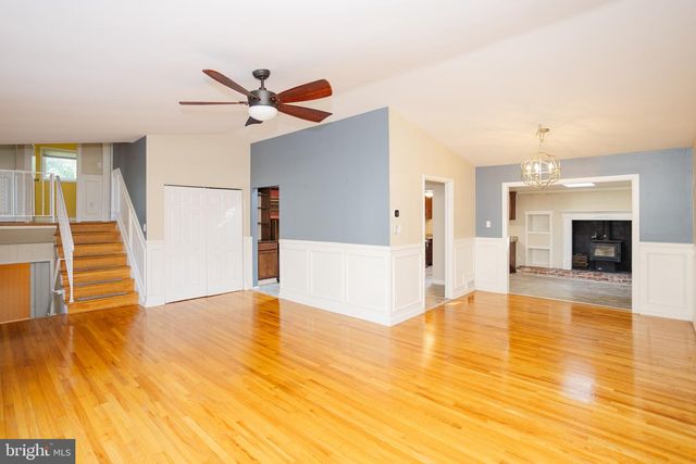 8901 BEAUCHAMP DR, Alexandria, VA 22309