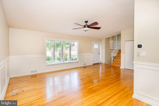 8901 BEAUCHAMP DR, Alexandria, VA 22309