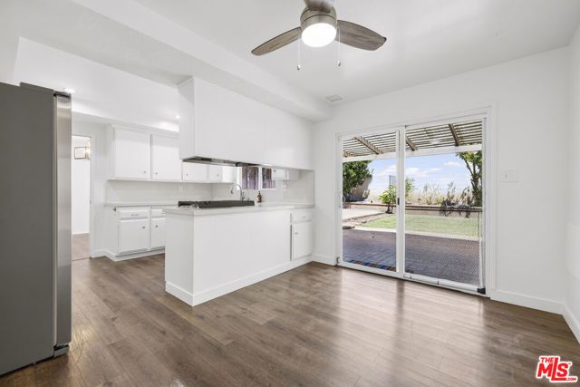 6741 Buffalo Avenue, Los Angeles, CA 91401