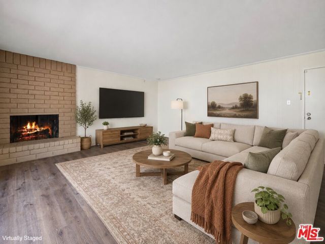 6741 Buffalo Avenue, Los Angeles, CA 91401