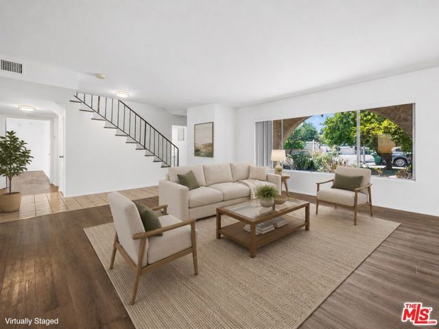 6741 Buffalo Avenue, Los Angeles, CA 91401