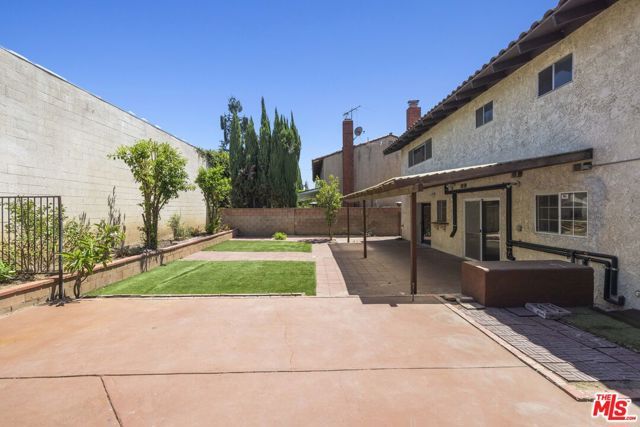 6741 Buffalo Avenue, Los Angeles, CA 91401