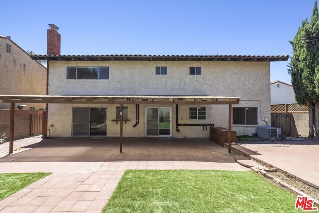 6741 Buffalo Avenue, Los Angeles, CA 91401