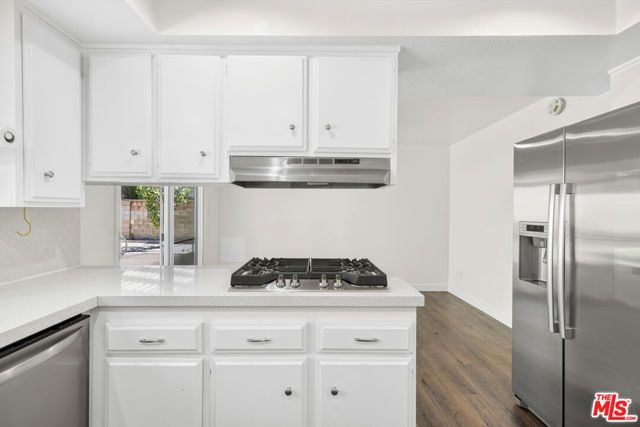 6741 Buffalo Avenue, Los Angeles, CA 91401