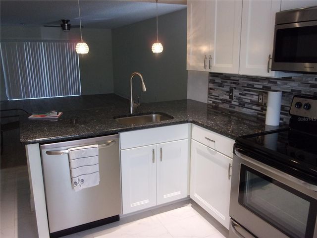 132 E CYPRESS COURT, Oldsmar, FL 34677
