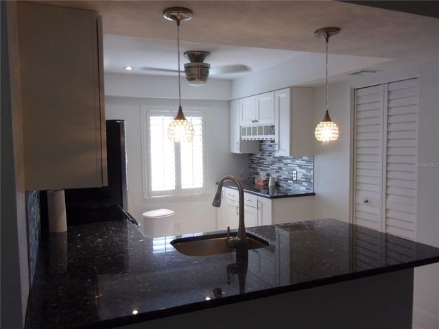 132 E CYPRESS COURT, Oldsmar, FL 34677