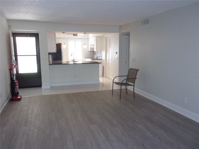 132 E CYPRESS COURT, Oldsmar, FL 34677