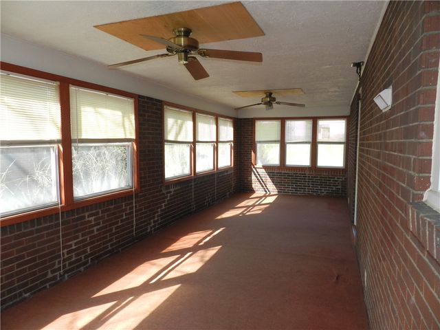 1933 Pennsylvania Ave, West Mifflin, PA 15122