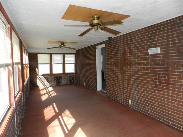 1933 Pennsylvania Ave, West Mifflin, PA 15122