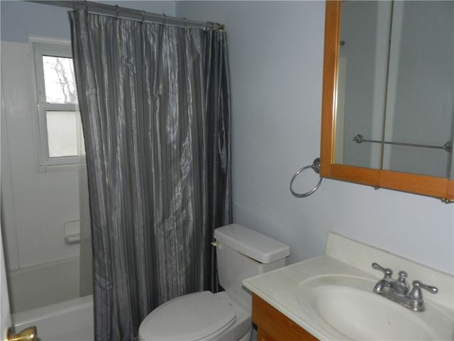 1933 Pennsylvania Ave, West Mifflin, PA 15122