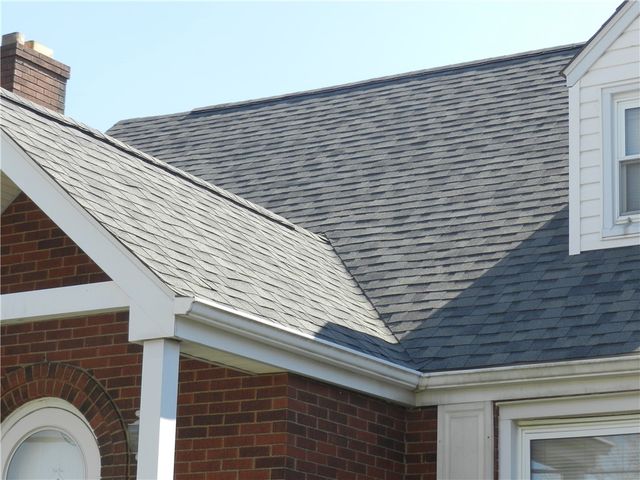 1933 Pennsylvania Ave, West Mifflin, PA 15122