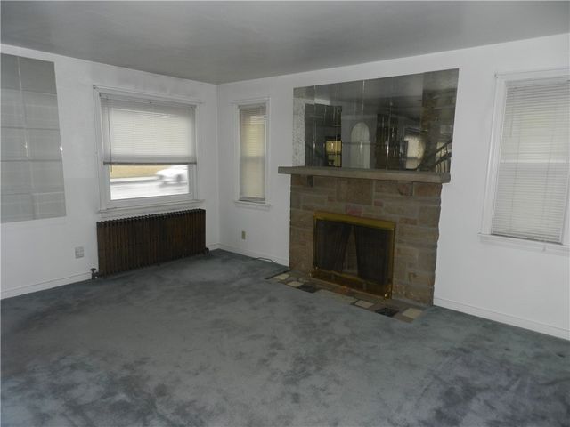 1933 Pennsylvania Ave, West Mifflin, PA 15122