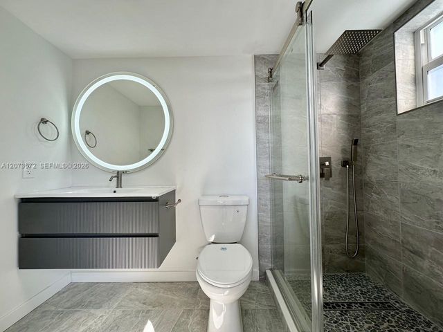 441 SE 3rd Street 501, Dania Beach, FL 33004