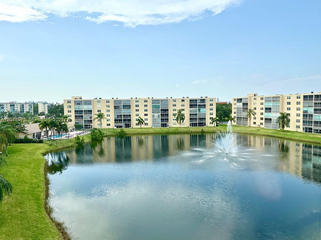 441 SE 3rd Street 501, Dania Beach, FL 33004