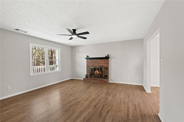 5059 Whites Mill Drive, Gainesville, GA 30504