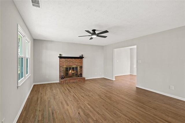 5059 Whites Mill Drive, Gainesville, GA 30504