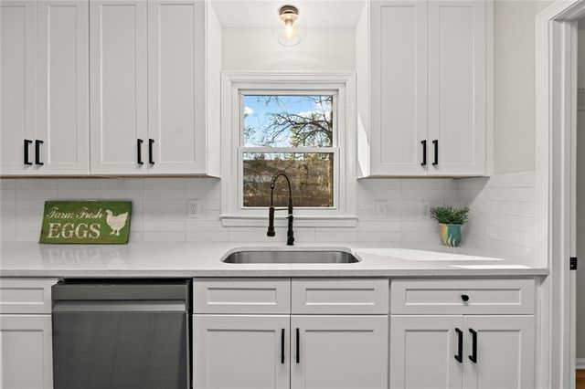 5059 Whites Mill Drive, Gainesville, GA 30504