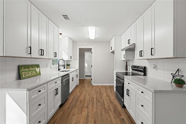 5059 Whites Mill Drive, Gainesville, GA 30504