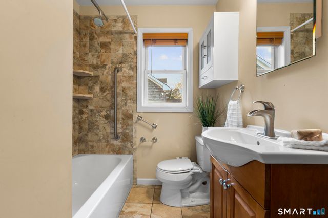 19 Barmore Drive East, Stamford, CT 06905