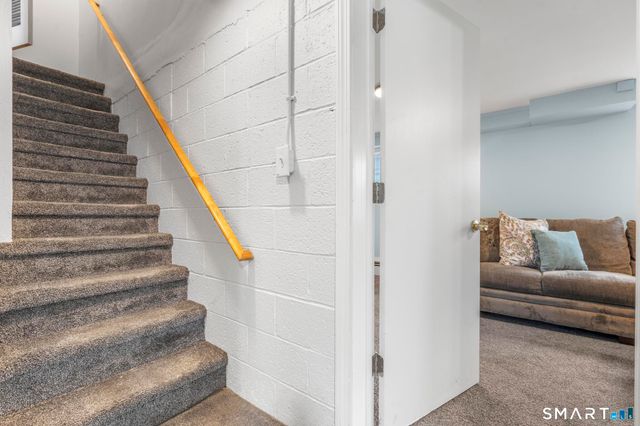 19 Barmore Drive East, Stamford, CT 06905